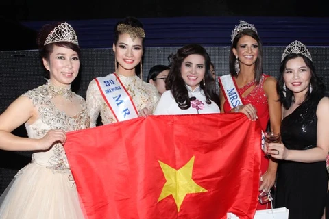 Hoa hậu Quý bà Việt Nam dừng ở tốp 6 Mrs World 2013 