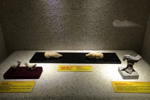Hà Nội: Trưng bày tượng gốm cổ có 4.000 năm tuổi