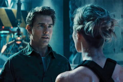 Tom Cruise “chết đi sống lại” trong “Cuộc chiến luân hồi” 