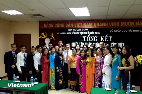 Tiếng Việt giúp phát huy bản sắc dân tộc trong cộng đồng kiều bào 