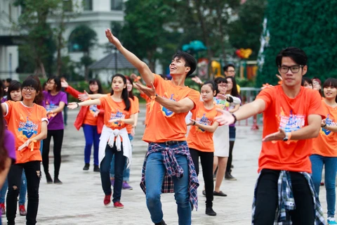 Giới trẻ cùng nhau "Nhảy tử tế" năm 2014. (Ảnh: BTC)