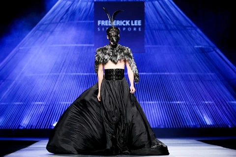 Một thiết kế của Frederick Lee tại Vietnam International Fashion Week 2014. (Nguồn ảnh: BTC)