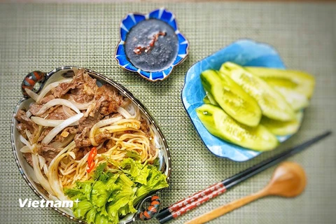 [Photo] Bún bò trộn: Món ăn sáng ngon miệng cho mùa Hè nóng nực