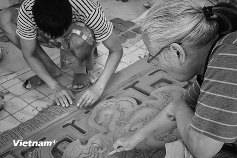 [Photo] Nghệ nhân khôi phục dòng gốm cổ xưa nhất Việt Nam 