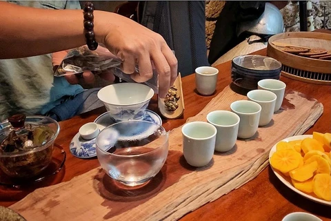[Video] Bản giao hưởng mùa Thu: Thưởng thức trà chiều phong vị Việt
