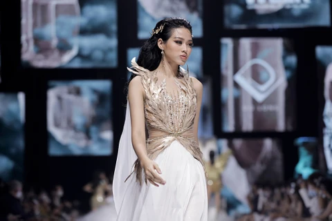 [Photo] Top 3 Hoa hậu Việt Nam 2020 ‘hóa’ thành những nữ thần