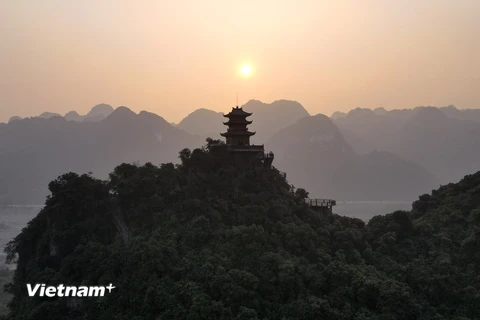 Tam Chúc: Những khoảnh khắc tuyệt đẹp ở ngôi chùa lớn nhất Việt Nam