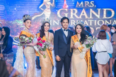Hoa hậu quý bà Phan Kim Oanh trong đêm chung kết Mrs Grand International 2022. (Ảnh: BTC)