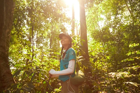 Dàn mỹ nhân Việt thử làm “phượt thủ” khám phá khu bảo tồn thiên nhiên