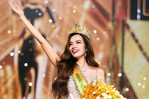 Tân Miss Grand Vietnam 2023 Lê Hoàng Phương trong đêm chung kết cuộc thi. (Ảnh: PV/Vietnam+)