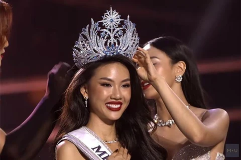 Bùi Quỳnh Hoa đăng quang cuộc thi Miss Universe Vietnam 2023 