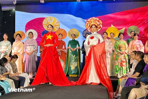 Di sản truyền thống Việt-Nhật được tôn vinh trên sàn diễn thời trang
