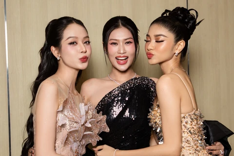Thời trang thảm đỏ rực rỡ cuối năm của dàn Hoa hậu đình đám Việt Nam