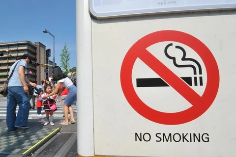 Một bảng cấm thuốc lá. (Nguồn: AFP/TTXVN)