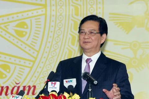 Thủ tướng Nguyễn Tấn Dũng phát biểu chỉ đạo hội nghị. (Ảnh: Đức Tám/TTXVN)