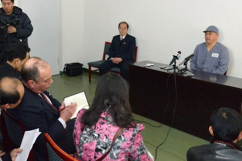 Kenneth Bae tại cuộc họp báo ở Bình Nhưỡng ngày 20/1. (Nguồn: Kyodo/TTXVN)