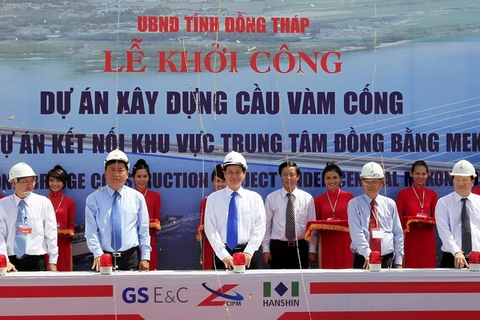 Xây dựng nhiều công trình giao thông lớn tại ĐBSCL