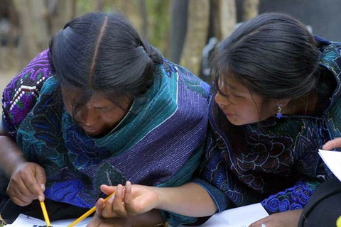UNESCO kêu gọi nâng cao trình độ học vấn cho nữ giới