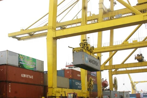 Hàng chở bằng container qua Cảng Đà Nẵng tăng mạnh
