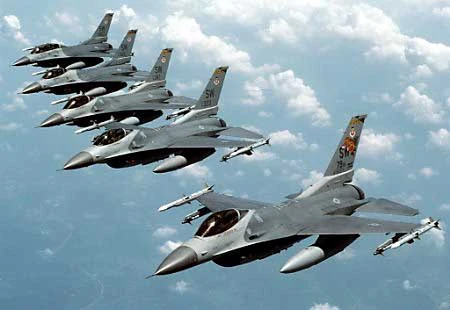 Máy bay tiêm kích F-16. (Nguồn: Schema-root.org)