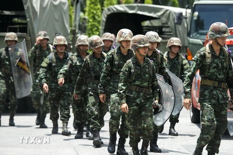 Tại sao quân đội Thái Lan bất ngờ tuyên bố thiết quân luật?