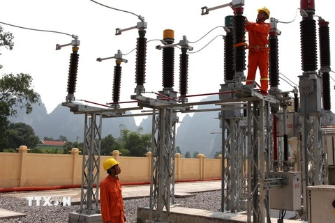 Tăng nguồn cung cấp điện cho khu vực phía Bắc Thủ đô