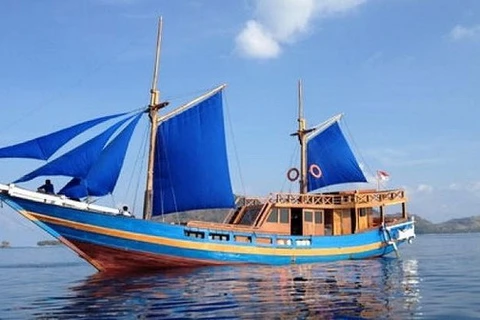 23 người được cứu trong vụ chìm tàu du lịch ở Indonesia