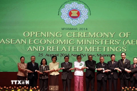 ASEAN và EAS tái cam kết thúc đẩy hội nhập kinh tế sâu rộng 