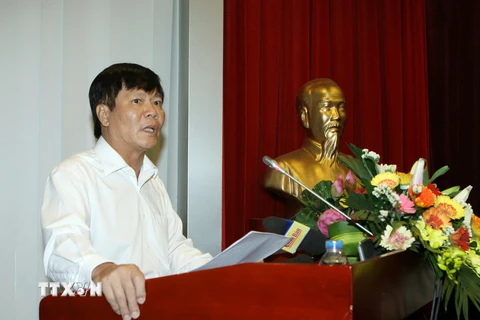 Phó Chủ tịch Viện Hàn lâm Khoa học xã hội Việt Nam Nguyễn Quang Thuấn phát biểu. (Ảnh: Nguyễn Dân/TTXVN)