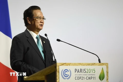 Thủ tướng Nguyễn Tấn Dũng phát biểu tại phiên họp toàn thể khai mạc Hội nghị COP 21 ở Pháp. (Nguồn: AFP/TTXVN)