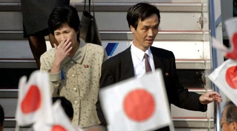 Vợ chồng người Nhật Bản từng bị Triều Tiên bắt cóc trở về nước năm 2002. (Nguồn: Reuters)