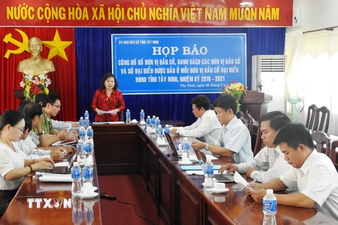 Họp báo công bố các danh sách đơn vị bầu cử và số đại biểu bầu cử đại biểu HĐND tỉnh Tây Ninh, nhiệm kỳ 2016-2021. (Nguồn: TTXVN)