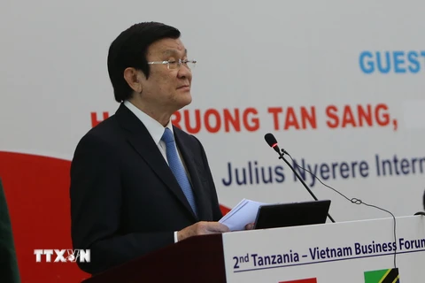 Chủ tịch nước Trương Tấn Sang phát biểu tại Diễn đàn Doanh nghiệp Việt Nam-Tanzania. (Ảnh: Nguyễn Khang/TTXVN)
