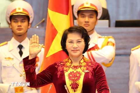 Bà Nguyễn Thị Kim Ngân tuyên thệ nhậm chức Chủ tịch Quốc hội, Chủ tịch Hội đồng bầu cử quốc gia khóa XIII. (Ảnh: Thống Nhất/TTXVN) 