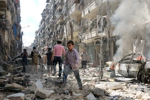 Cảnh đổ nát ở Aleppo ngày 28/4. (Nguồn: AFP/TTXVN)