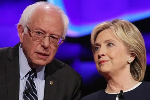 Thượng nghị sỹ Bernie Sanders và Ngoại trưởng Hillary Clinton. (Nguồn: variety.com)