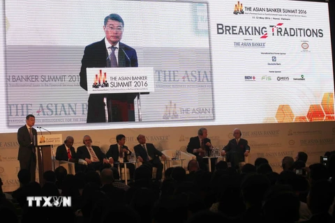 Ông Lê Minh Hưng phát biểu tại lễ khai mạc Hội nghị thượng đỉnh Ngân hàng châu Á 2016. (Ảnh: Trần Việt/TTXVN)