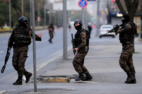 Lực lượng an ninh Thổ Nhĩ Kỳ. (Nguồn: Yahoo)