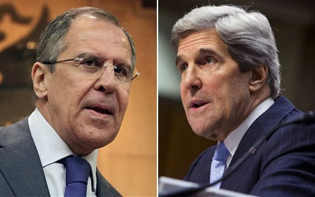 Ngoại trưởng Nga Sergei Lavrov (trái) và người đồng cấp Mỹ John Kerry. (Nguồn: Militar.infomondo.ro)