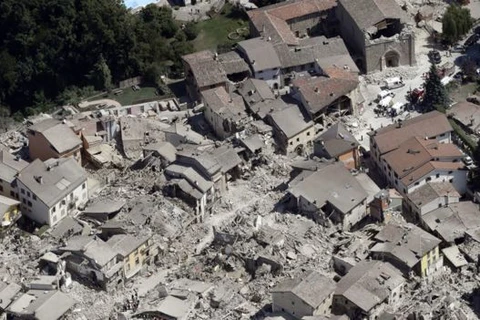 Cảnh hoang tàn do động đất gây ra. (Nguồn: AP)