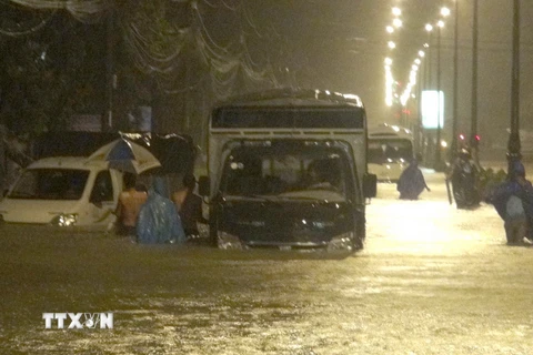 Thành phố Đồng Hới, Quảng Bình ngập sâu vì mưa lớn. (Nguồn: TTXVN)