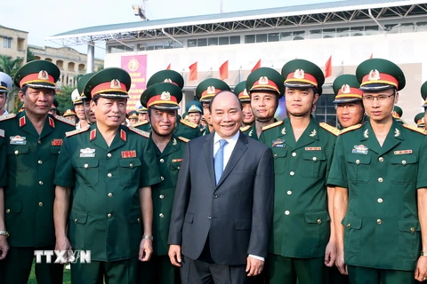 Thủ tướng Nguyễn Xuân Phúc với các đại biểu. (Ảnh: Thống Nhất/TTXVN) 