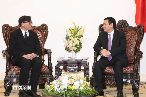 Phó Thủ tướng Vương Đình Huệ tiếp ông Manopchai Vongphakdi, Đại sứ Thái Lan tại Việt Nam. (Ảnh: Thống Nhất/TTXVN) 