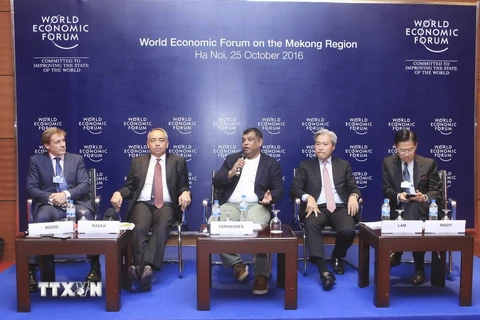 Họp báo giới thiệu Diễn đàn Kinh tế thế giới về khu vực Mekong. (Nguồn: TTXVN)