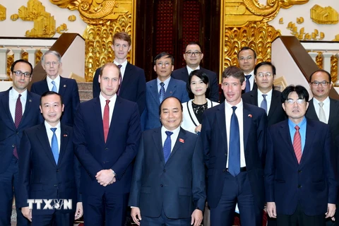 Thủ tướng Nguyễn Xuân Phúc với các đại biểu. (Ảnh: Thống Nhất-TTXVN)