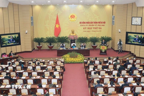 Hội đồng Nhân dân Thành phố Hà Nội, khóa XV, nhiệm kỳ 2016-2021 khai mạc Kỳ họp thứ ba. (Ảnh: Phạm Kiên/TTXVN)