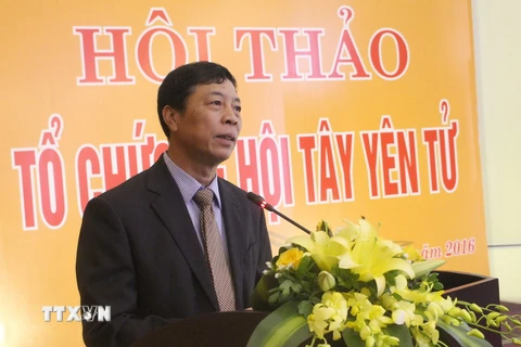 Bí thư Tỉnh ủy Bắc Giang Bùi Văn Hải phát biểu tại hội thảo. (Ảnh: Đồng Thúy/TTXVN)