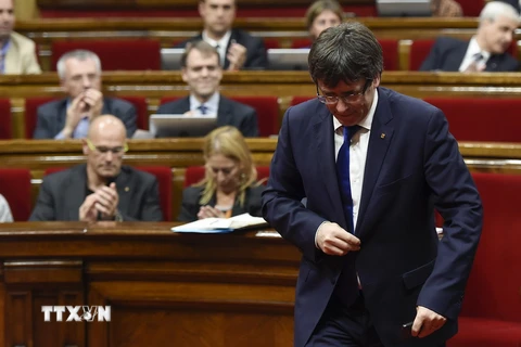 Ông Carles Puigdemont tại cuộc họp về dự thảo ngân sách 2016 ở Barcelona ngày 8/6. (Nguồn: AFP/TTXVN)