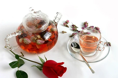 Làm đẹp đơn giản và hiệu quả bằng trà hoa, tại sao không?