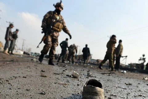 Hiện trường một vụ đánh bom ở Afghanistan. (Nguồn: The Express Tribune)